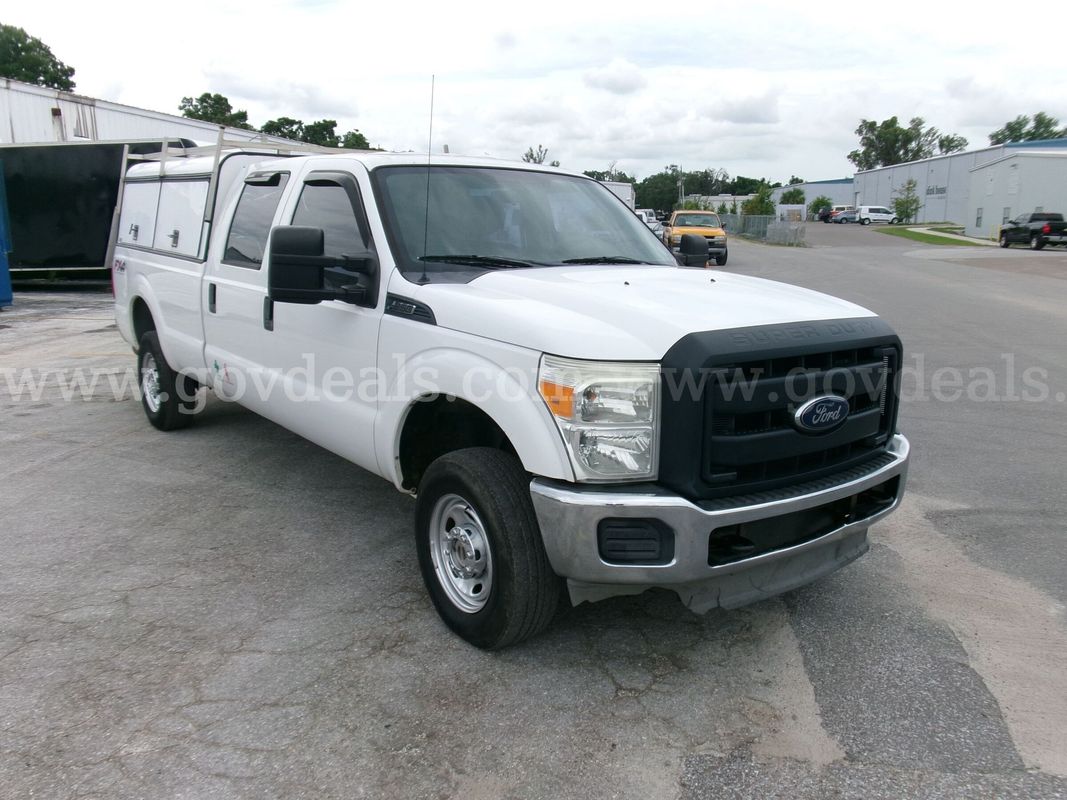 2014 Ford F-250 SD XL Crew Cab Long Bed 4WD