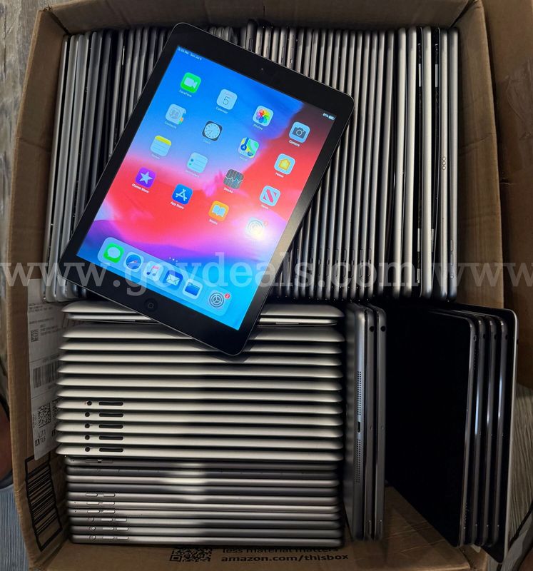 Mix Lot of 274 - Apple iPad, iPad Pro, iPad Air 2, 5th Gen, 6th Gen, 8th Gen A1395 A1416 A1822 A2270 A1416 A1458 A1673