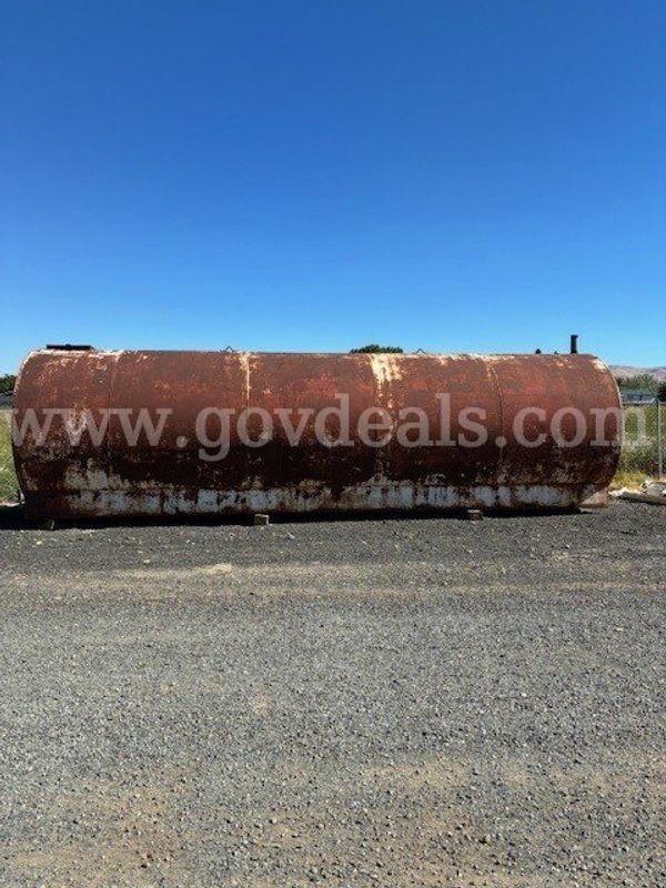 10,000 Gallon Tank