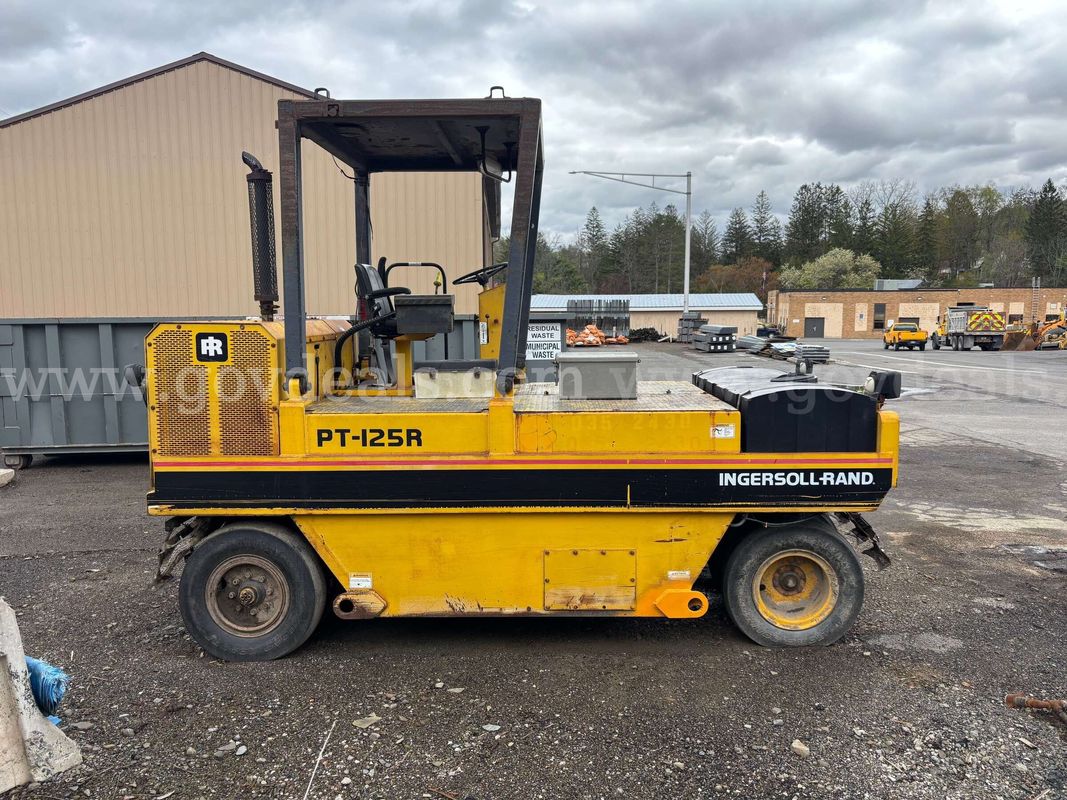 1994 Ingersoll Rand PT125R Vibratory Roller
