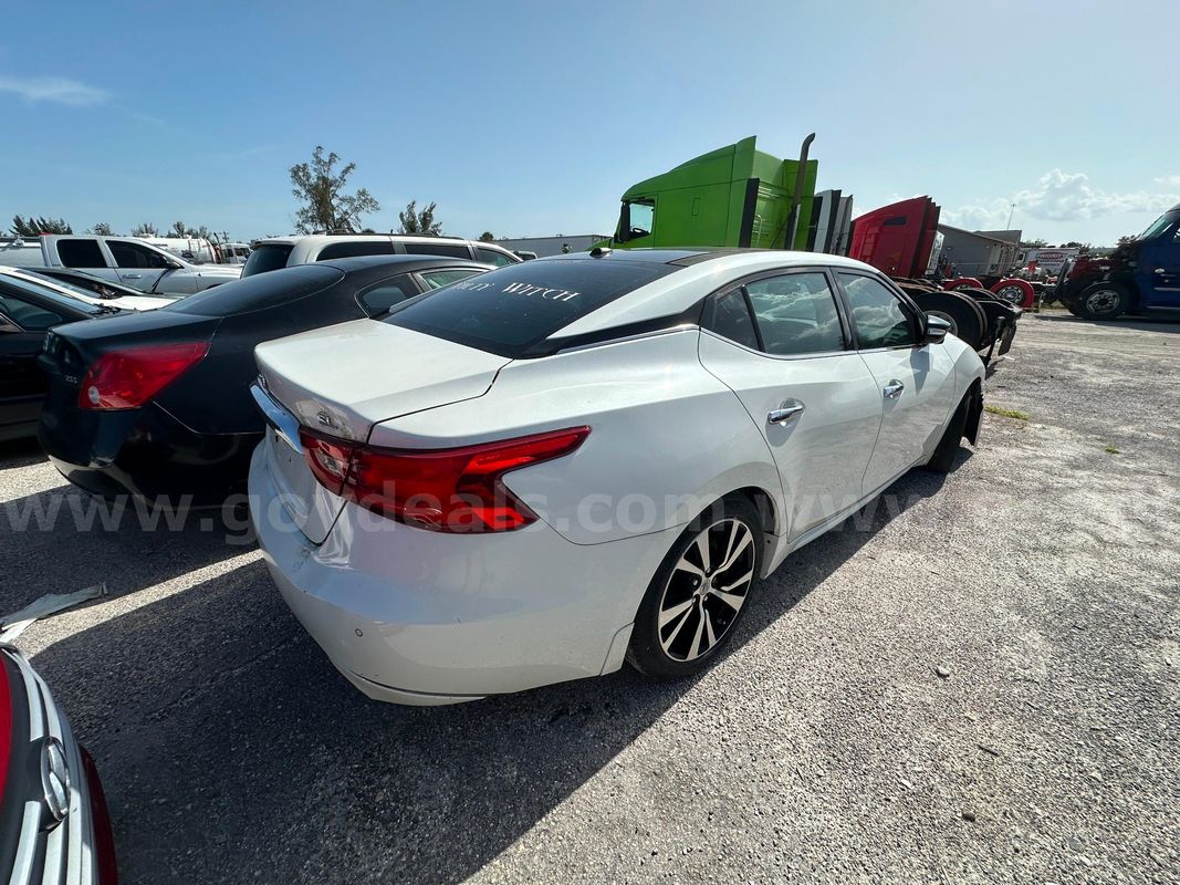 2017 Nissan