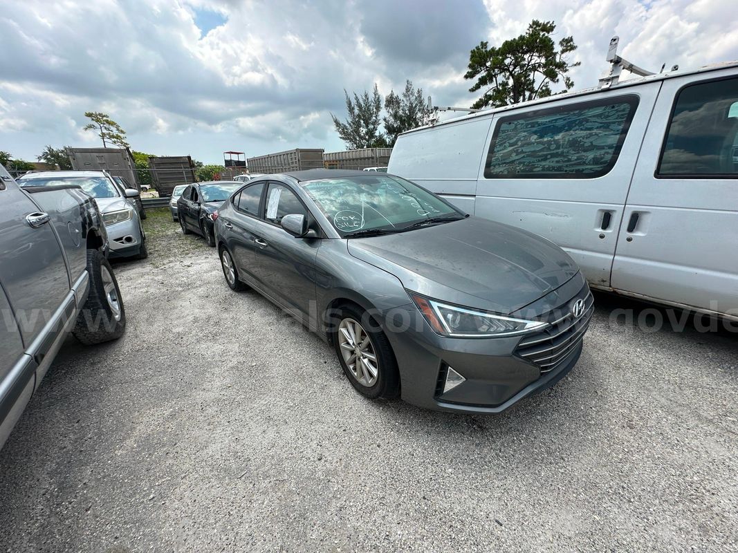 Hyundai Elantra.