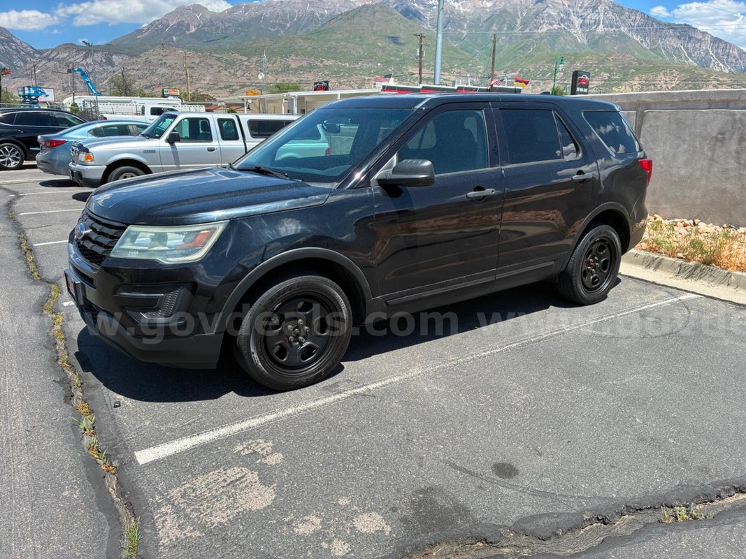 2016 Ford Explorer Runs And Drives - Shipping Available