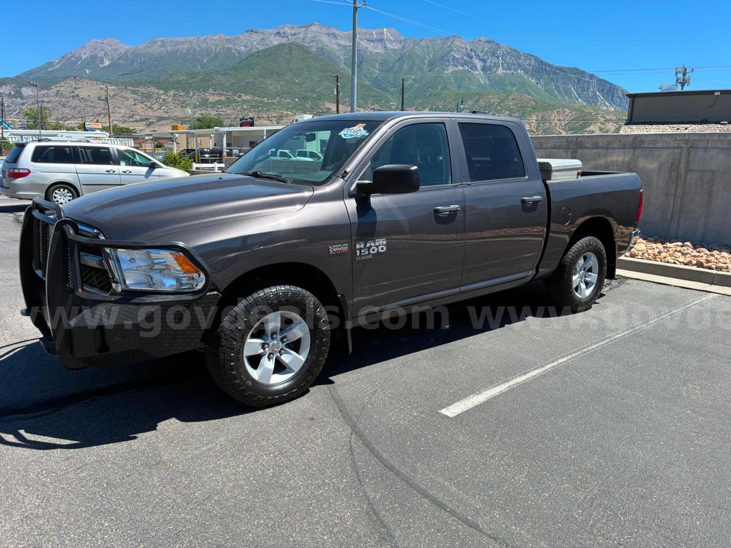 2019 Ram 1500 Classic 4wd Runs And Drives - Shipping Available