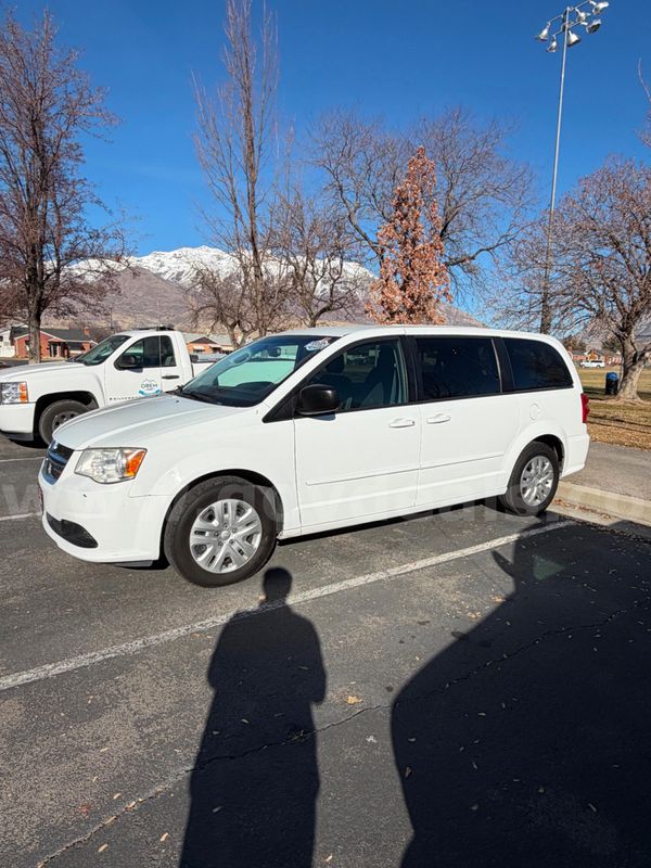2017 Dodge Grand Caravan - Shipping Available