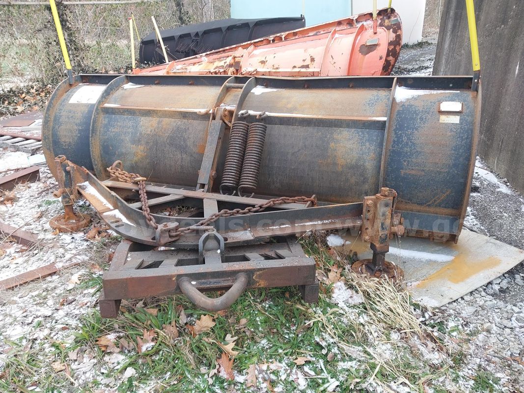 GledHill snow plow 10 foot long
