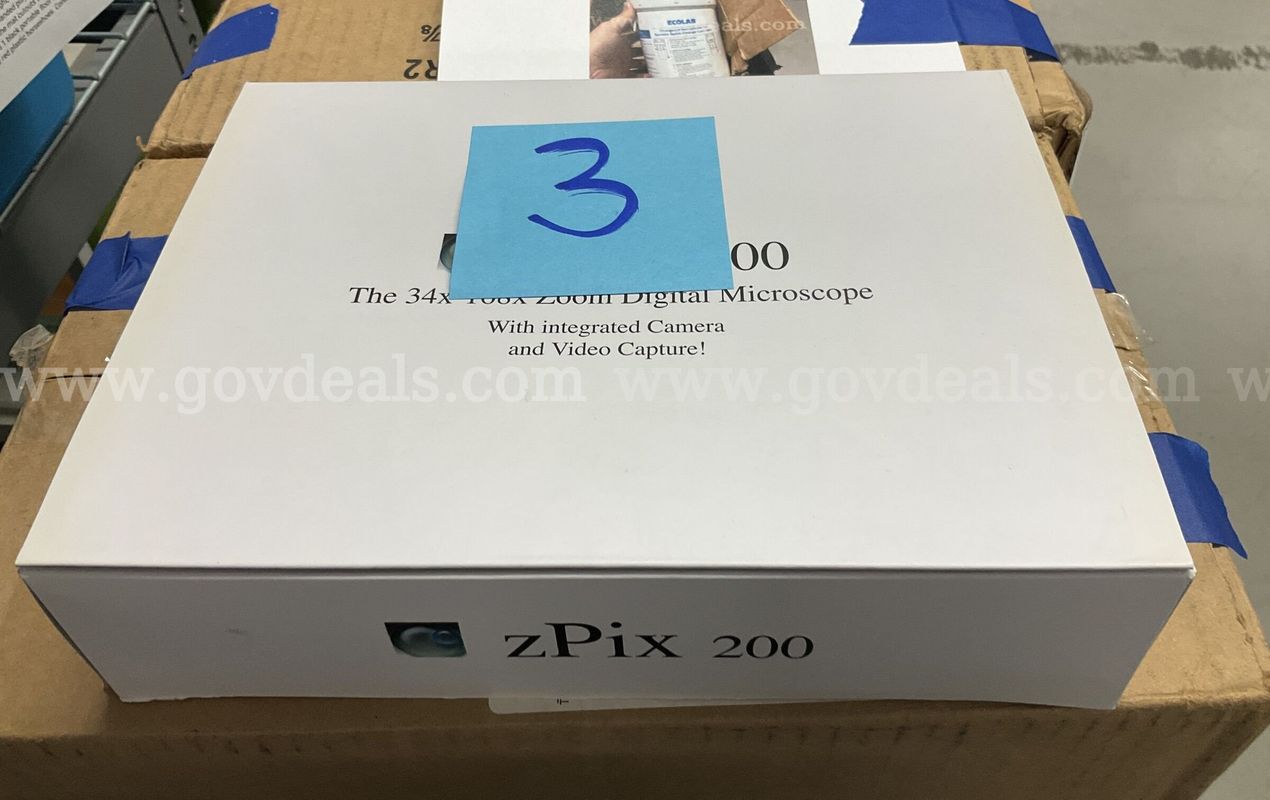 Carson zPix 200 Digital Zoom Microscope 34x-168x MM-740 Complete Boxed Set