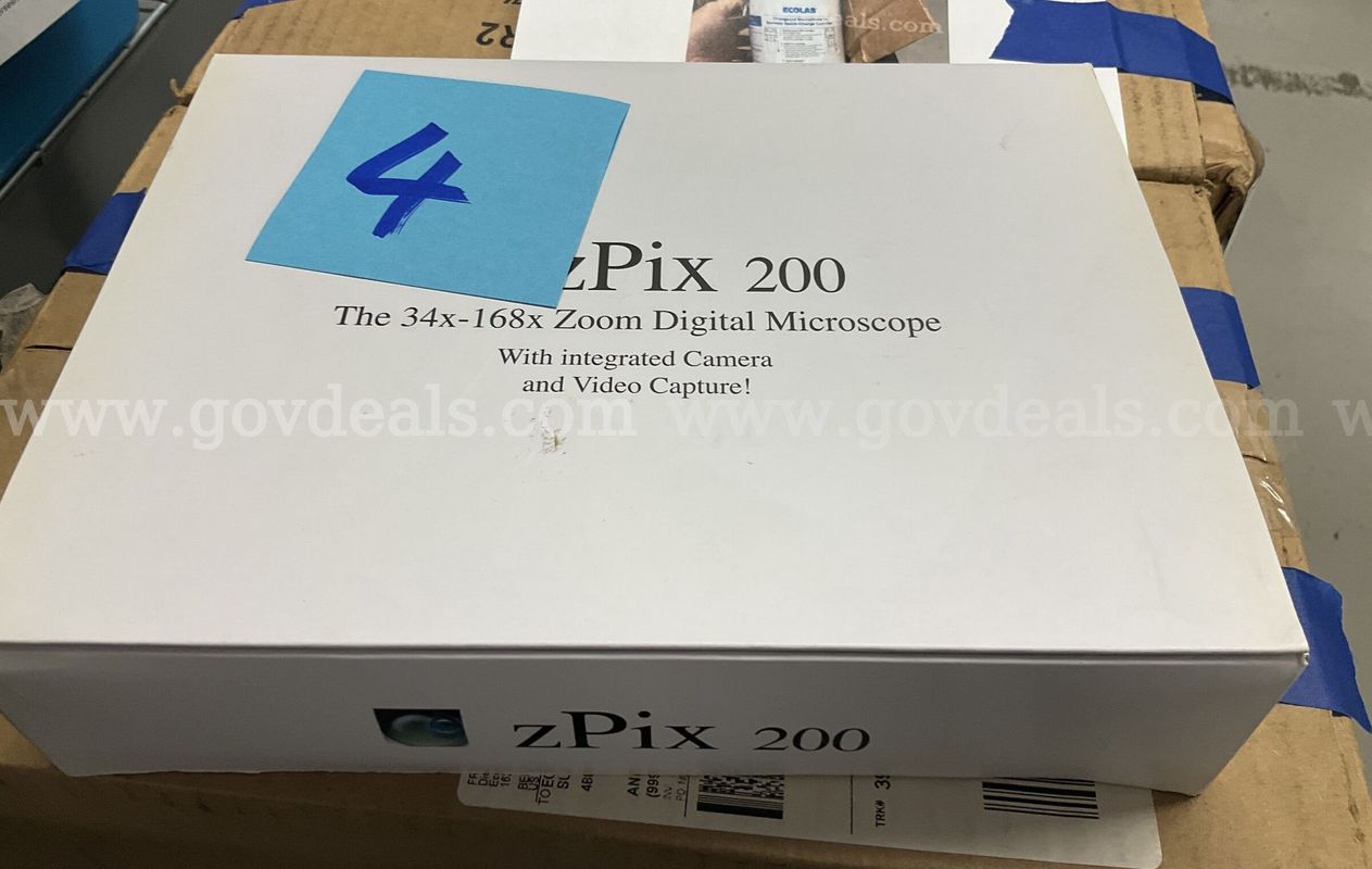 Carson zPix 200 Digital Zoom Microscope 34x-168x MM-740 Complete Boxed Set