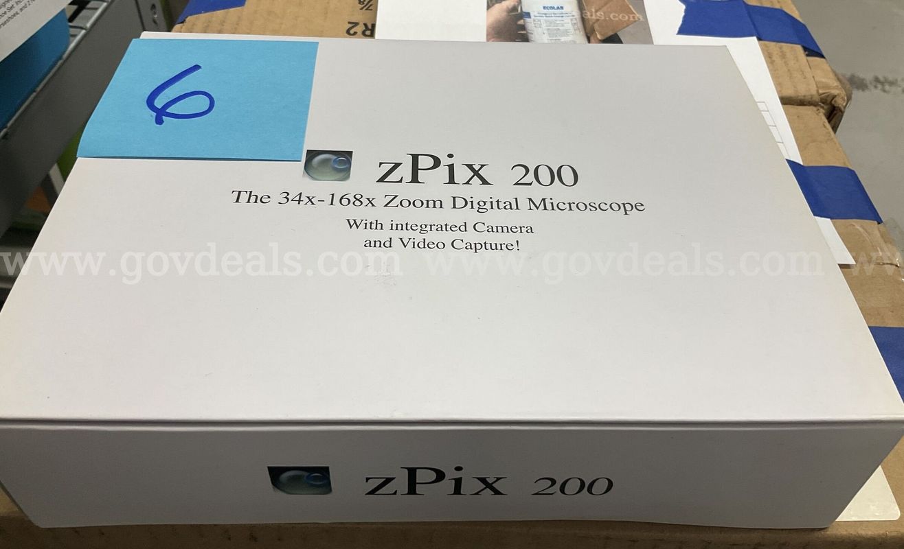 Carson zPix 200 Digital Zoom Microscope 34x-168x MM-740 Complete Boxed Set