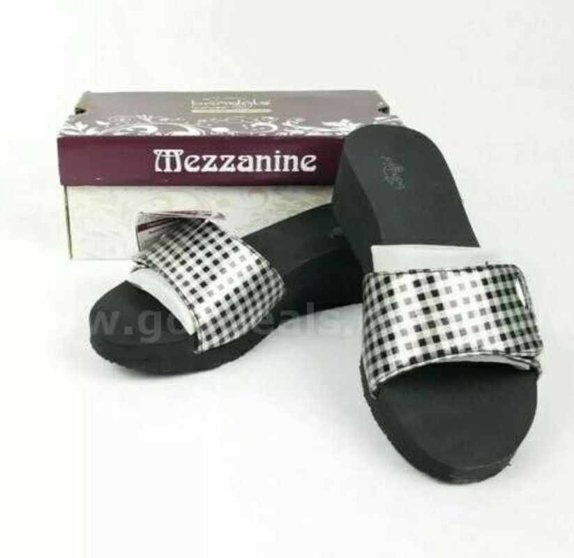 Bandals Mezzanine Women's Sandals US Size 8 Color Black BRAND NEW WITH BOX *WILL SHIP*