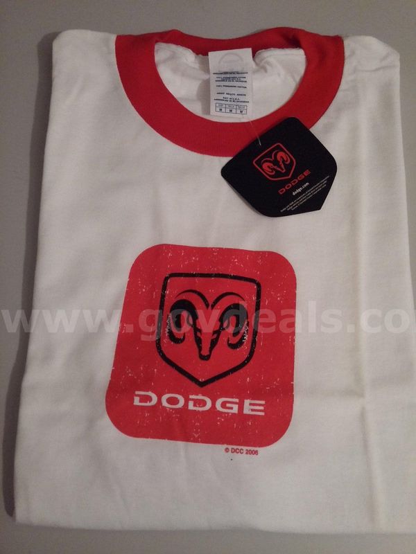 DODGE Muscle Car T-shirt 100% Cotton White NEW WITH TAG MEN'S SIZE LARGE *WILL SHIP*