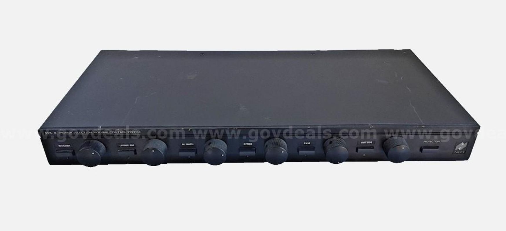 Niles SVL-6 6-Zone Speaker Selector and Volume Control System