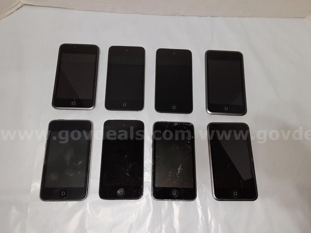 Lot of 8 - Apple iPod Touch Media Player
