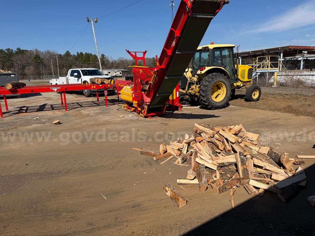 Rabaud pto powered firewood processor/ firewood splitter new with live deck!