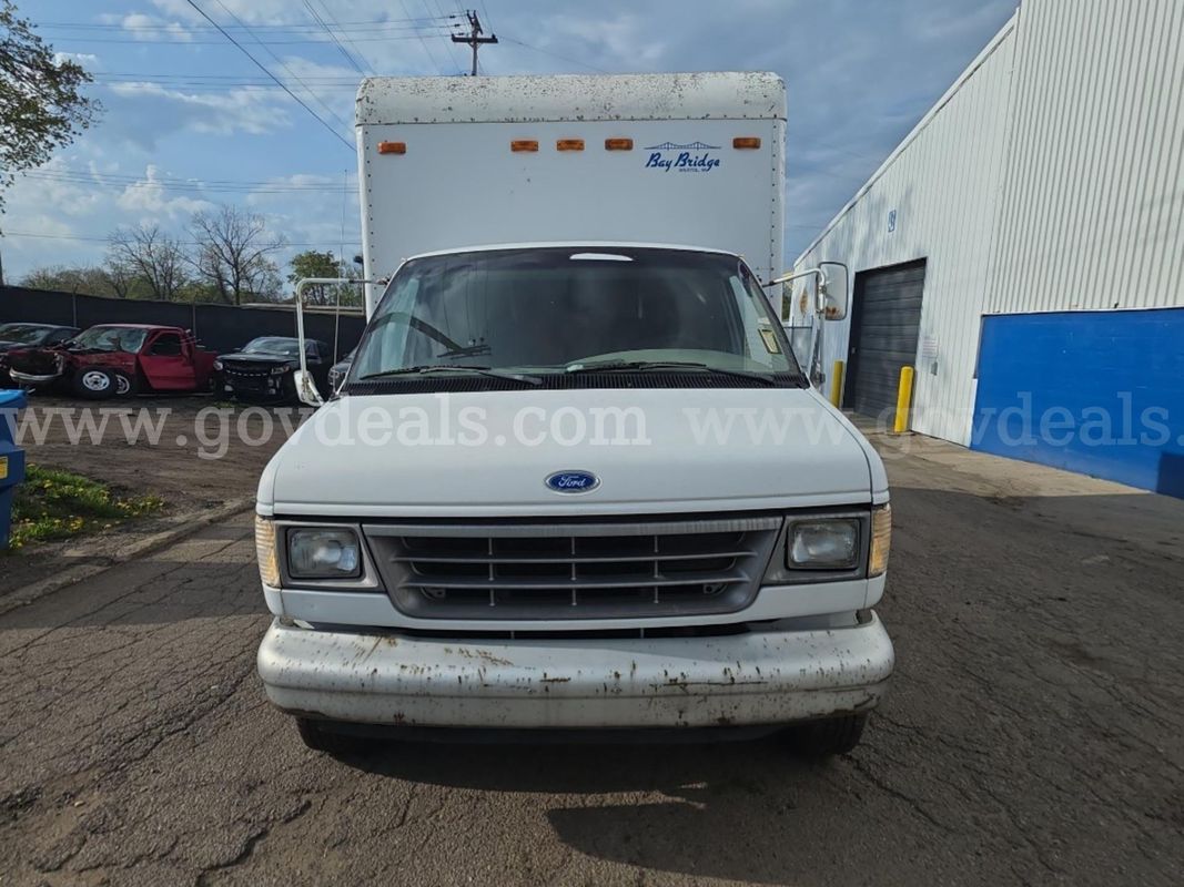 1993 Ford Cutway Van