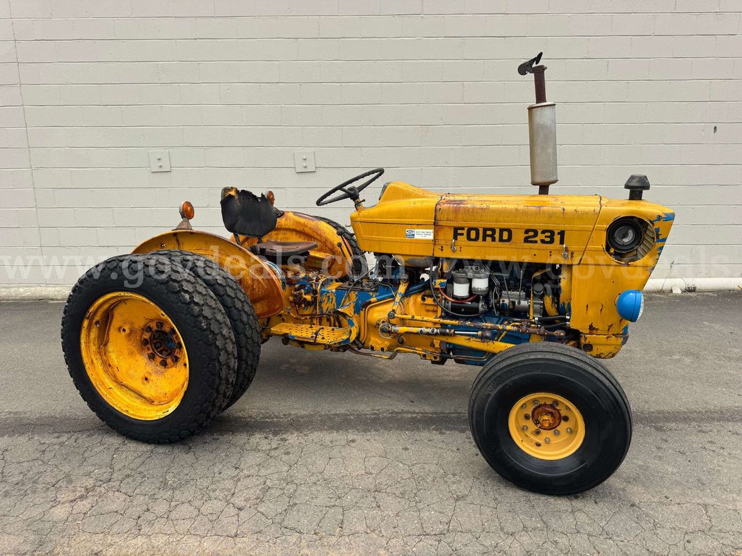 Ford 231 DIESEL TRACTOR