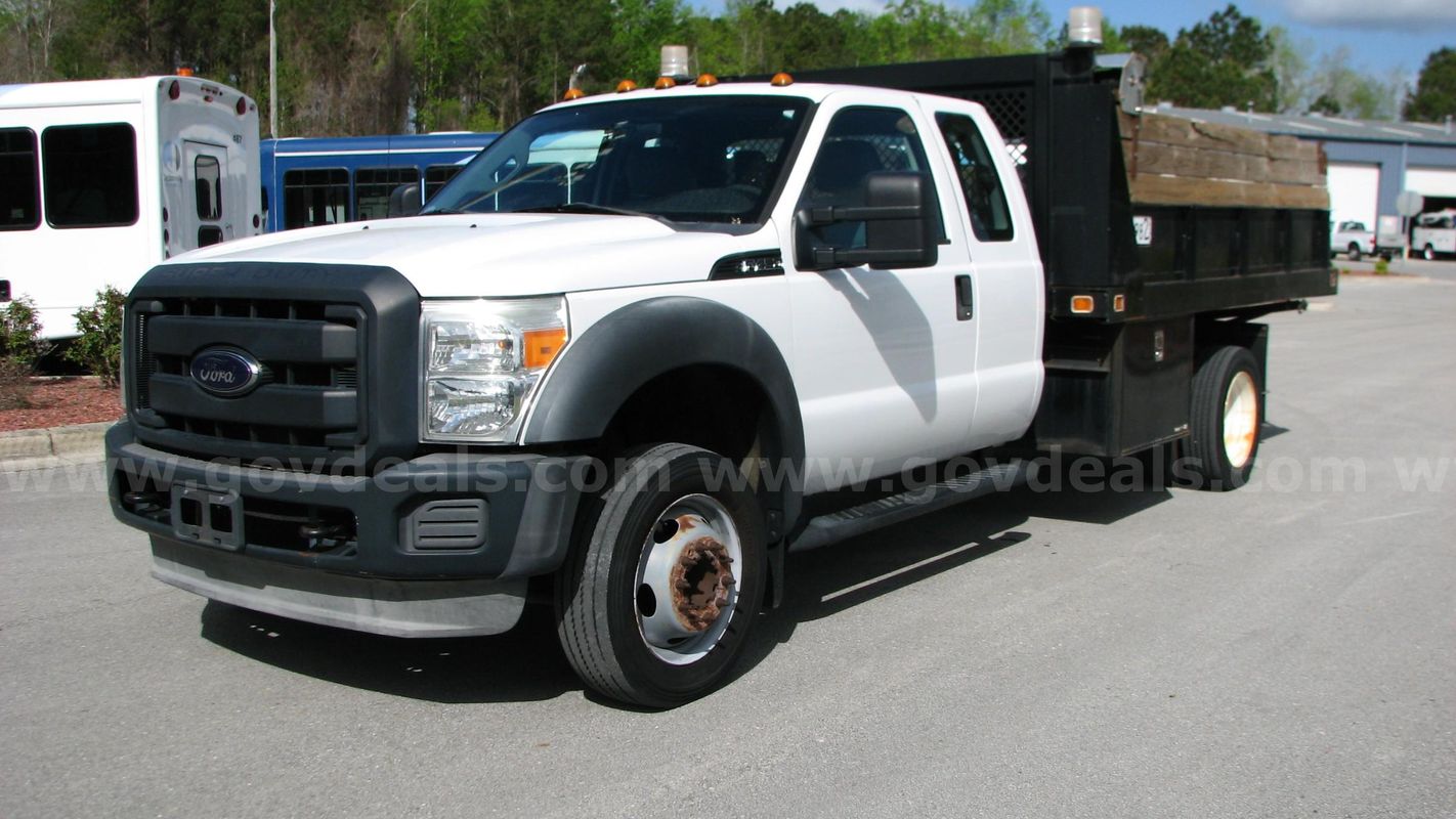 Ford F-450 Single Axle Extended Cab Dump Truck