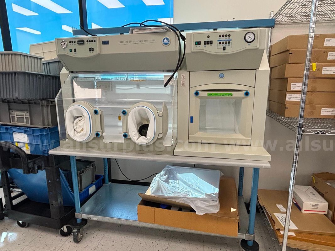 DW MACS-MG-500 Scientific Anaerobic Chamber
