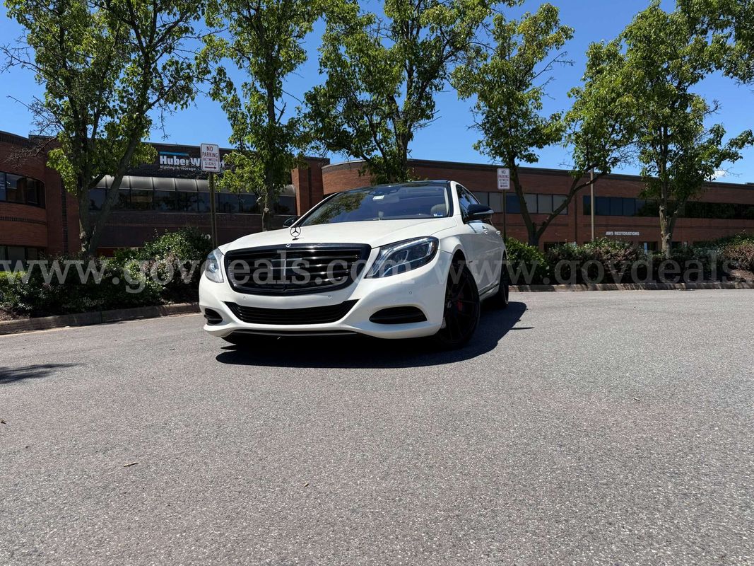 2015 Mercedes-Benz S-Class W/ Tech Package