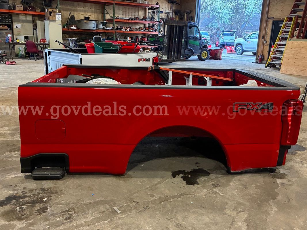 2024 Ford F-350 Super Duty OEM Pickup Bed with Tailgate – Red – FX4