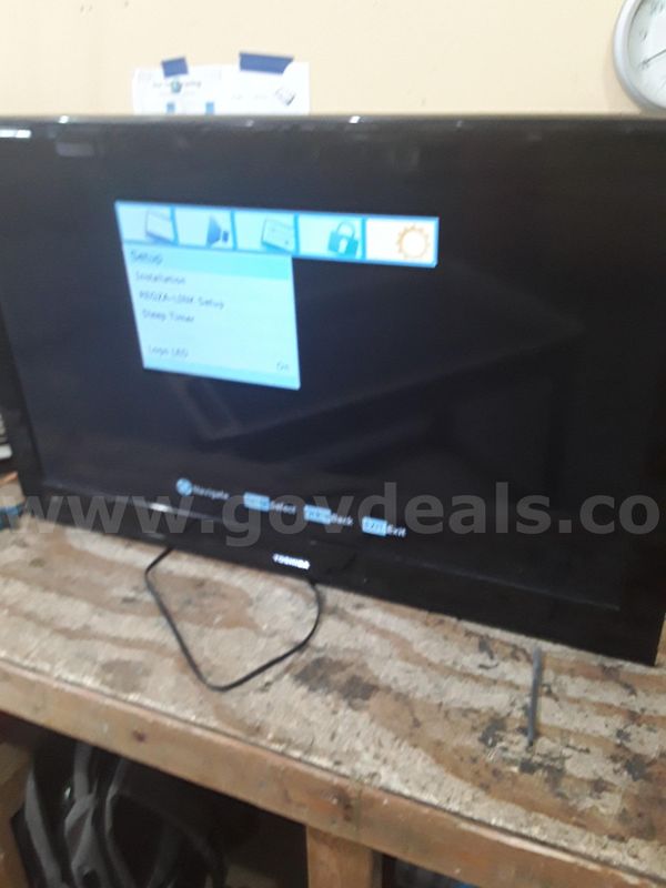 39" Flat Screen TV