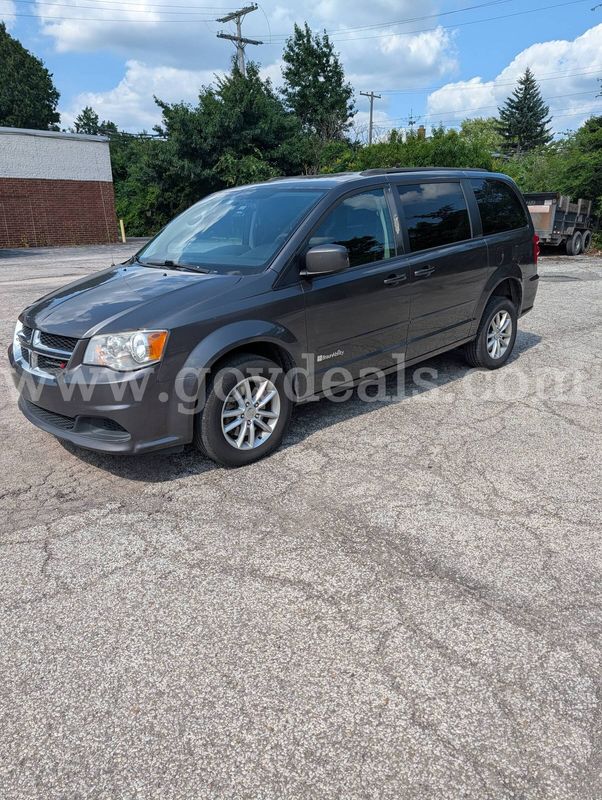 2016 Dodge Grand Caravan-Rear Entry Wheelchair Van