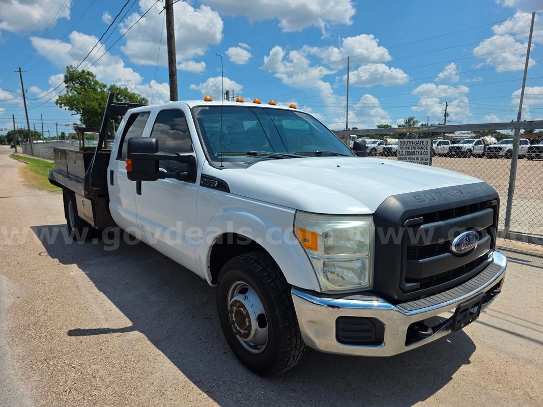 2015 Ford F-350 SD XL Crew Cab Long Bed DRW 2WD