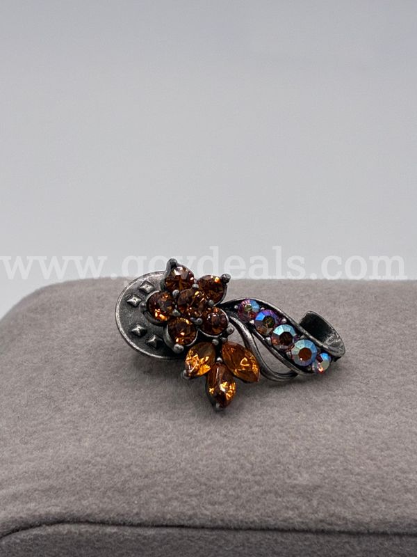 Stunning Vintage Brooch
