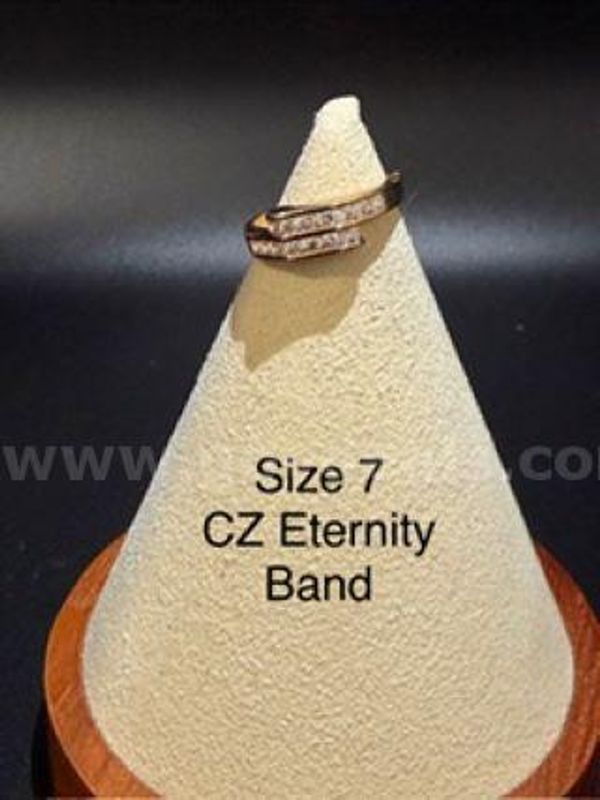 Beautiful, Ladies, Real 24k Gold Plated, Size 8, CZ Eternity Band