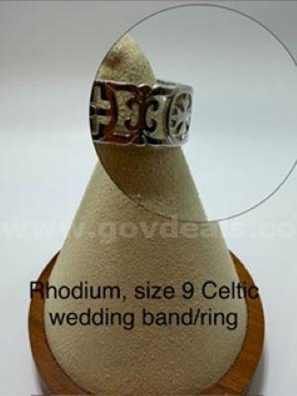 Beautiful, Rhodium Clad (Silver), Size 9, Celtic Style Wedding Band/Ring
