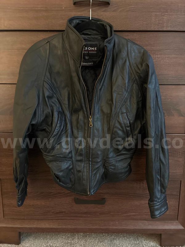 Size Small Wilson’s Thinsulate Leather Jacket