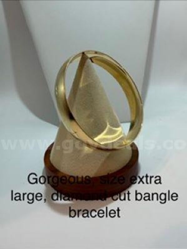 Gorgeous, Size Extra Large, Diamond Cut Bangle Bracelet, Real 24k Gold Filled