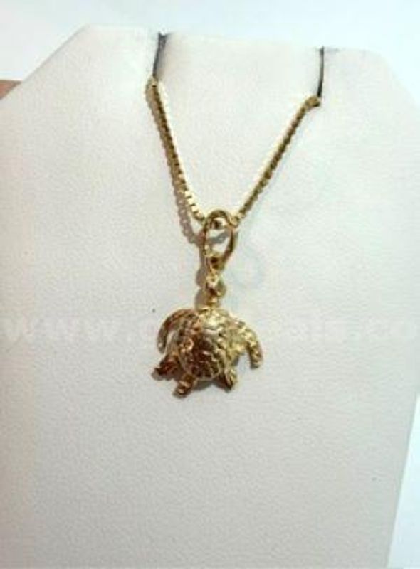 Gorgeous, 18 Inch Box Chain Necklace W/Turtle Movable Legs Turtle, Real 24k Gold Filled