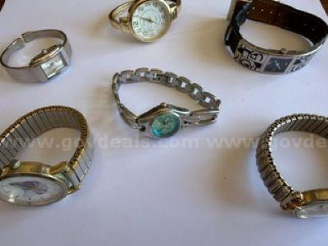 Lot of (6) Vintage Watches, Working/Non-Working
