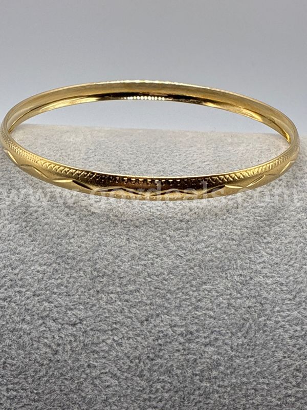 Diamond Cut Bangle Bracelet. 2 1/2 Inch 24K Real Gold Plated