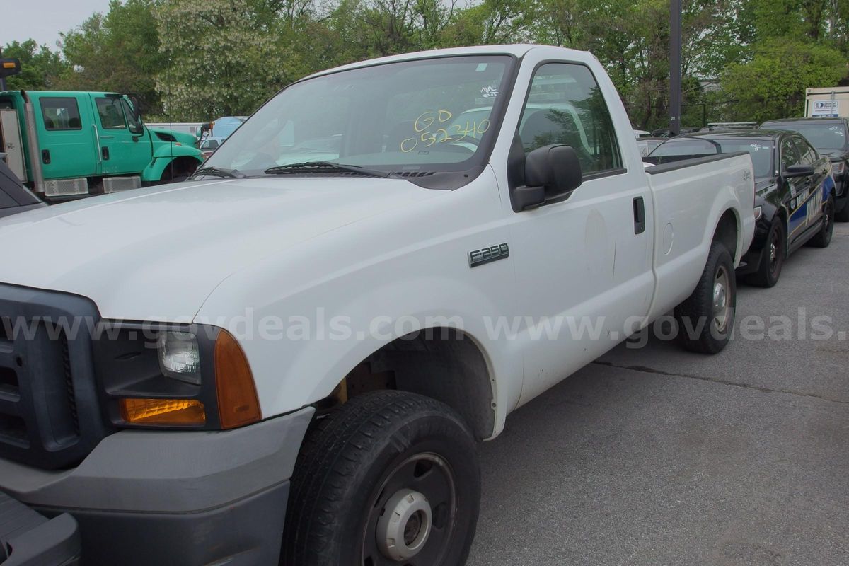 2006 Ford F-250 SD XL 4WD
