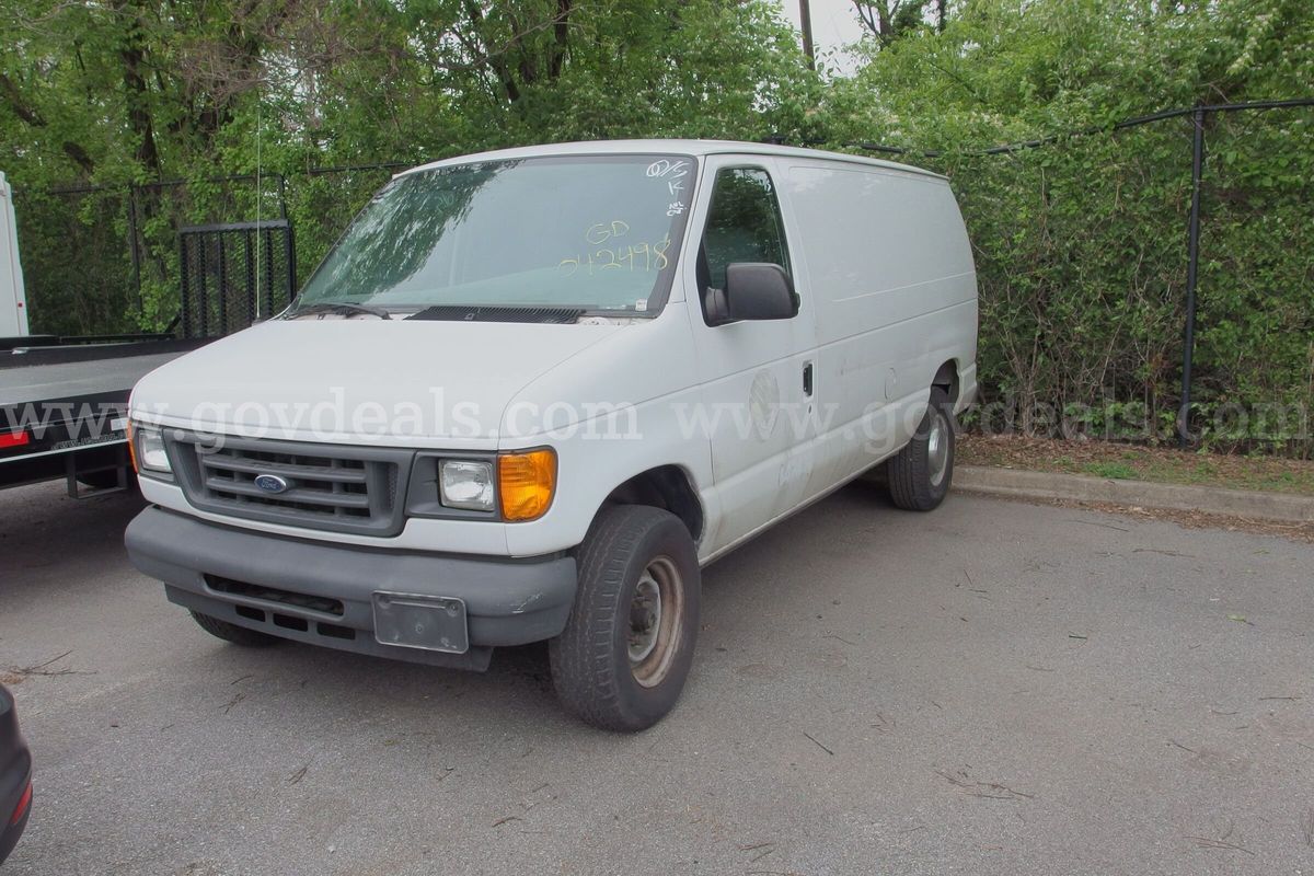 2004 Ford Econoline E250