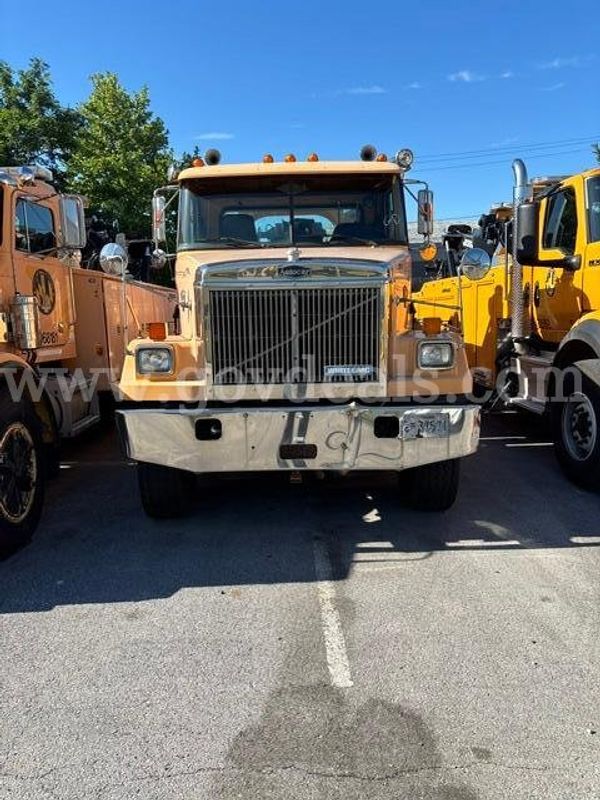 1991 WhiteGMC ACL