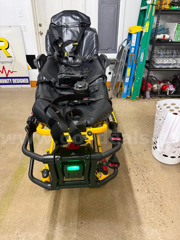 2016 Stryker Power Pro with 2 batteries and charger