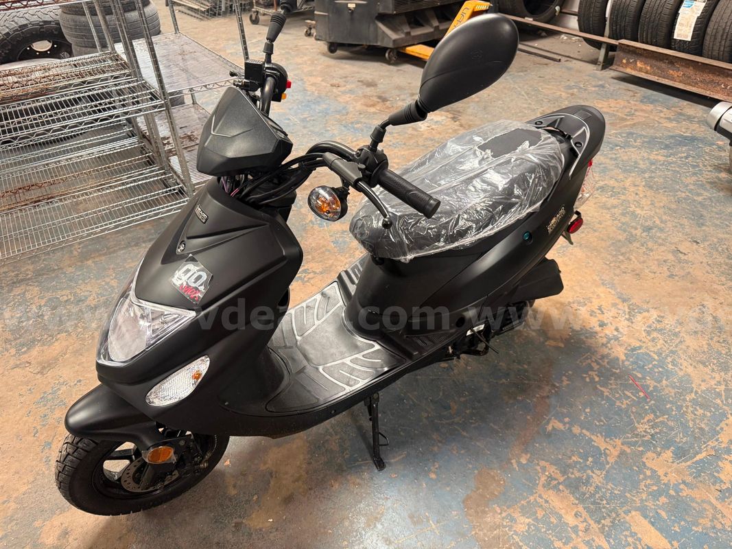 2023 Genuine Scooters 50cc