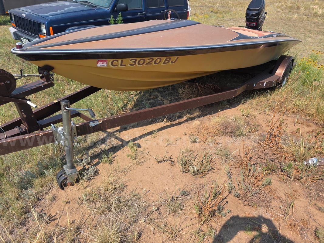 Regatta speed boat with trailer