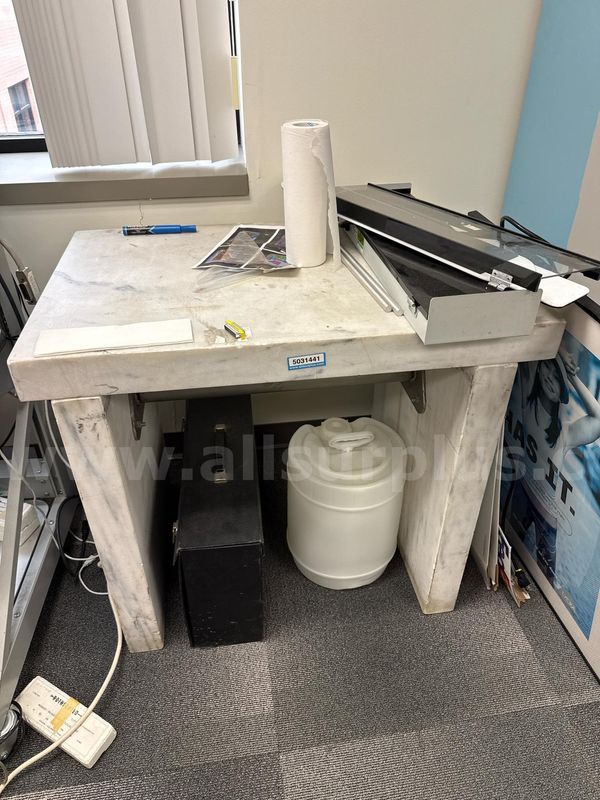 Marbel Table