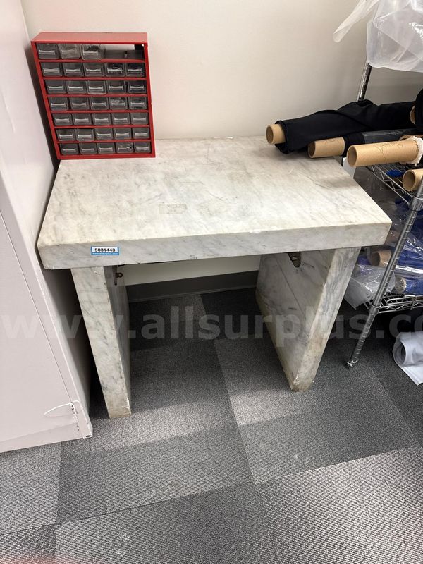Marbel table