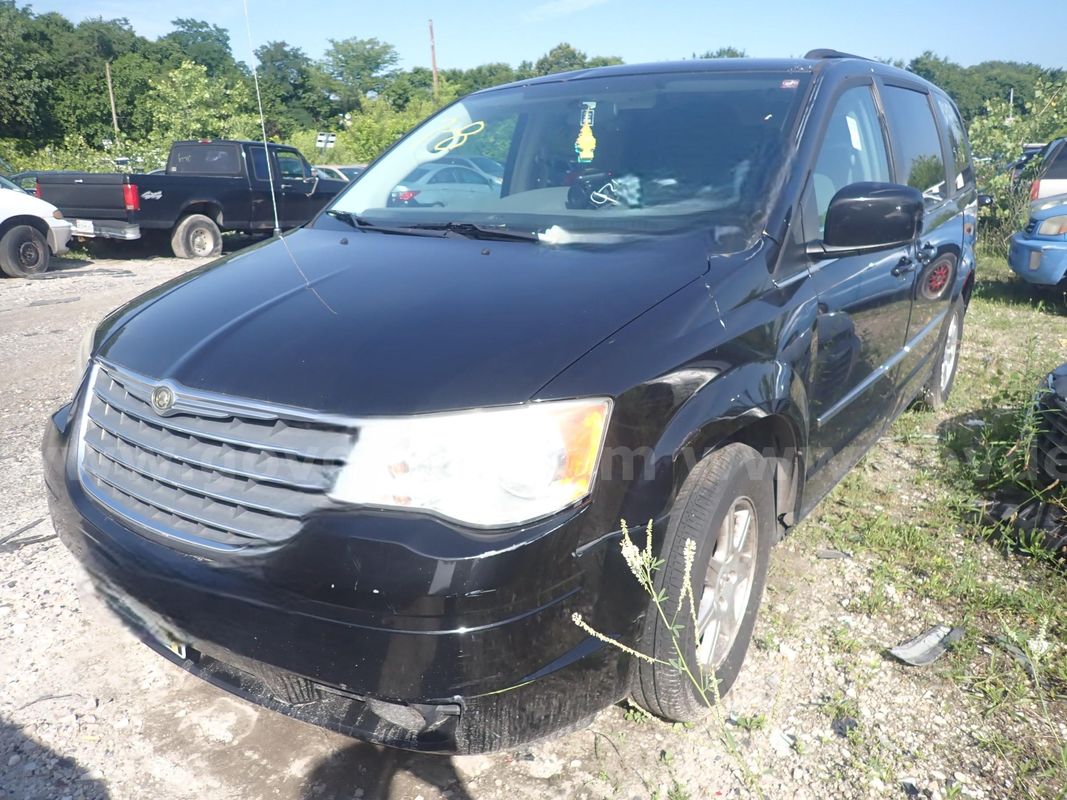 2010 Chrysler Town & Country
