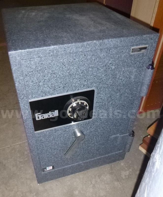 2 safes,1 small safe and one 5ft weapons safe/vault