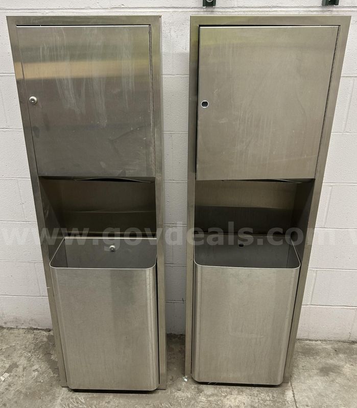 paper towel dispenser with garbage receptacle