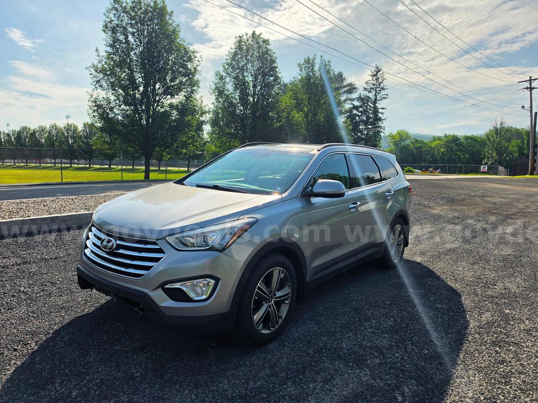 2014 Hyundai Santa Fe Limited FWD 4DR 3.3L V6 w 175K miles w current inspection until 10/2026