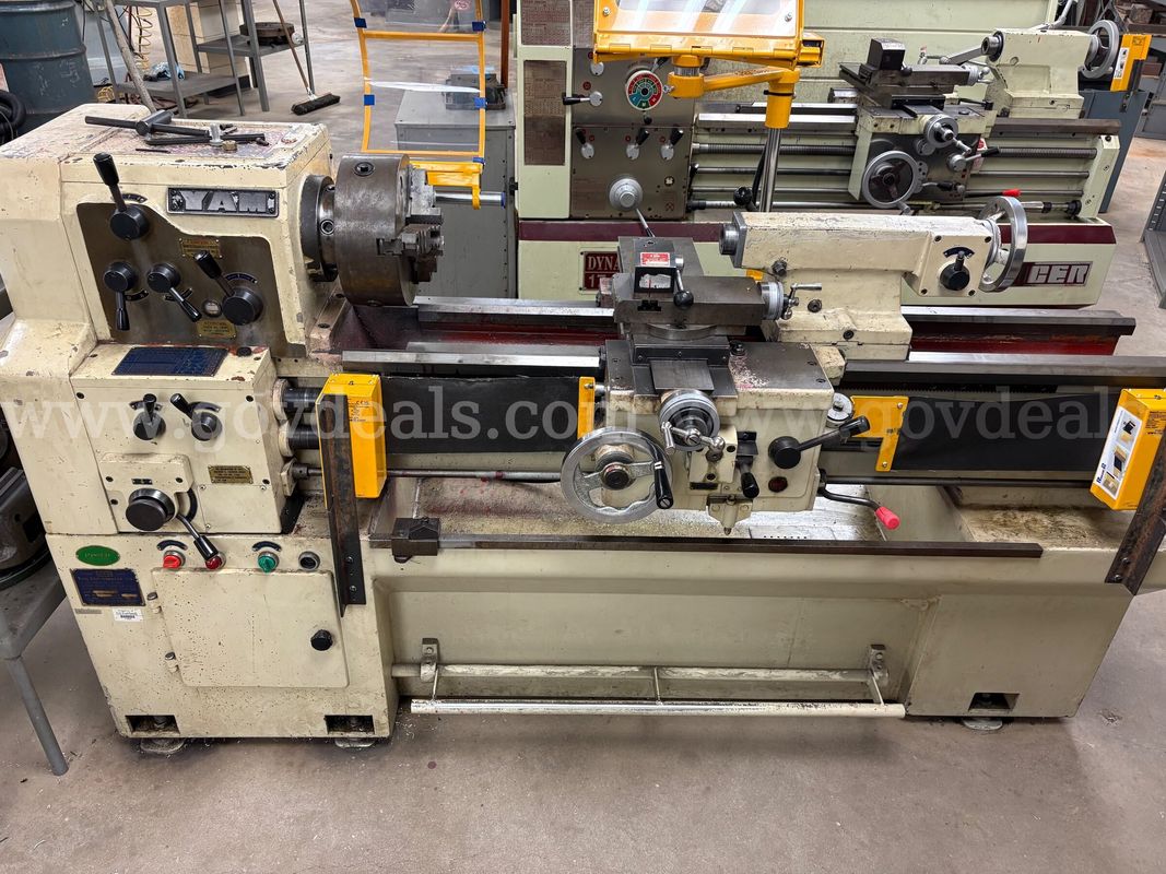 YAM Model YAM-1000 Manual Engine Lathe