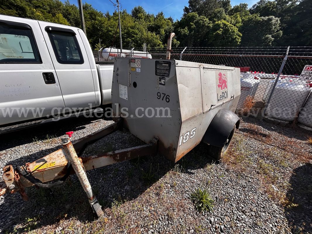 1999 LeRoi 185 Air Compressor