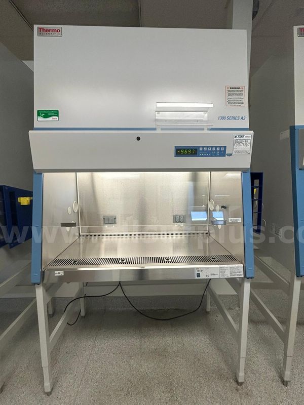 **NO RESERVE** ThermoFisher Scientific 1375 Biosafety Cabinet
